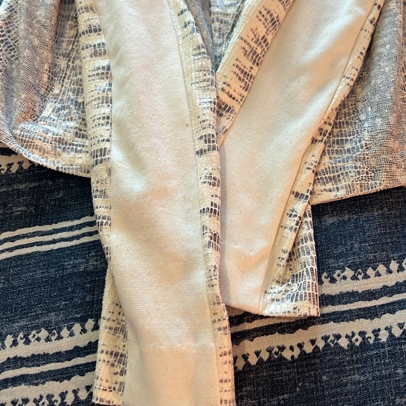 Georgie cropped jacket. - Picture 6 of 6